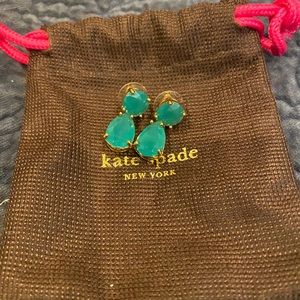 Beautiful drop kate spade earrings.